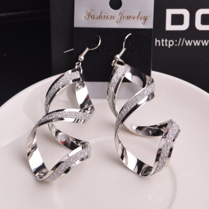 Fashion Spiral Long Wave Dangle Drop Earrings